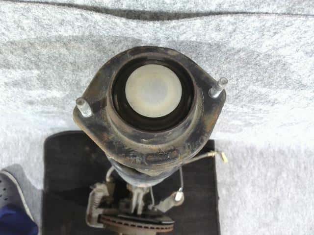 Front Left Strut Assembly TOYOTA bB 2007 DBA-QNC21 — photo 7