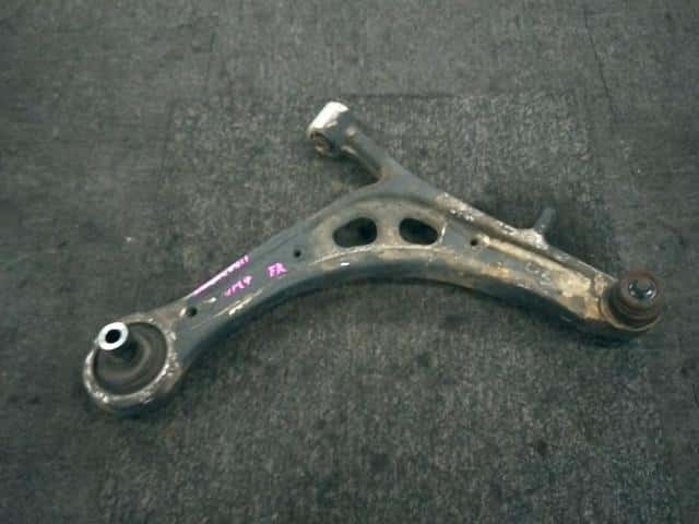 Front Right Lower Control Arm SUBARU Levorg 2016 DBA-VM4 20202VA000 — photo 1