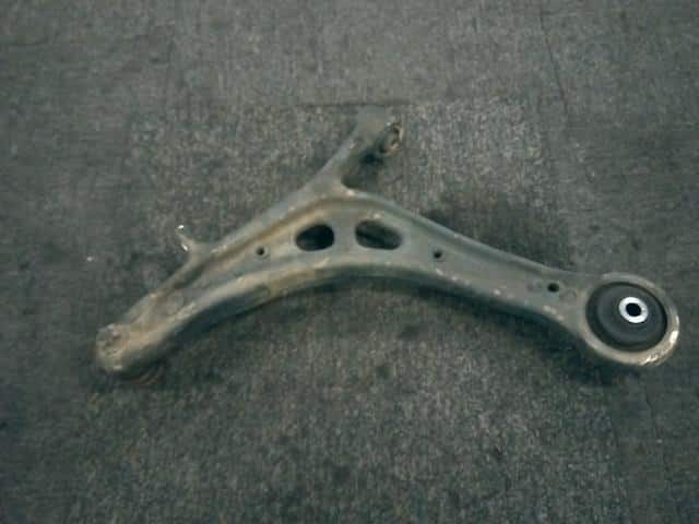 Front Right Lower Control Arm SUBARU Levorg 2016 DBA-VM4 20202VA000 — photo 2