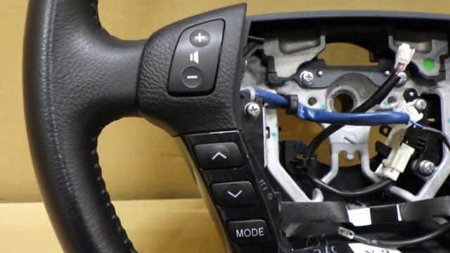 Steering Wheel TOYOTA Crown 2006 DBA-GRS180 — photo 3