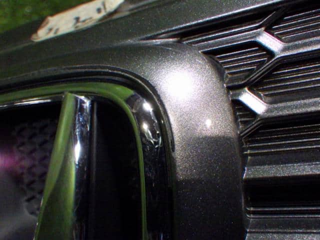Radiator Grille HONDA Fit 2011 DBA-GE6 — photo 4