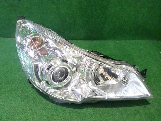 Right Headlight SUBARU Legacy 2010 DBA-BR9 — photo 1