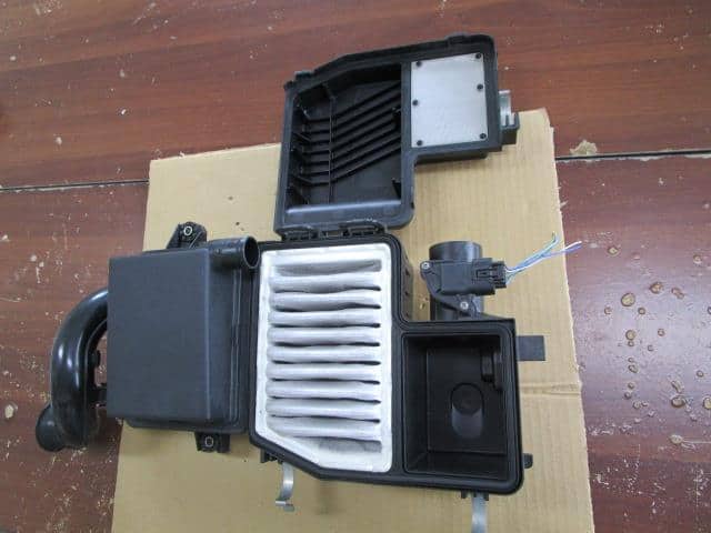 Air Cleaner Assembly SUZUKI Wagon R 2012 DBA-MH34S — photo 4