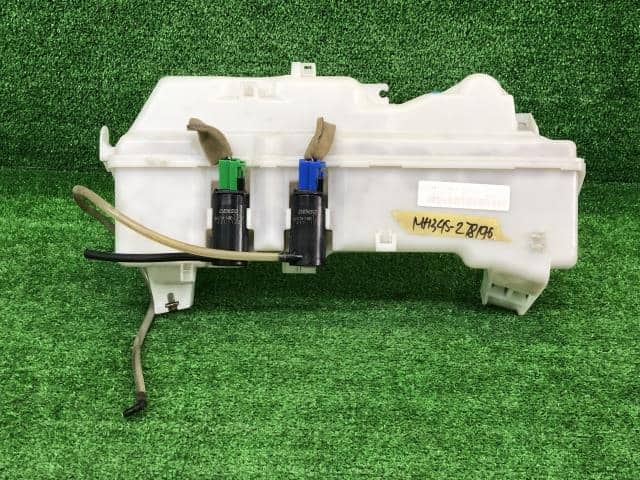 Windshield Washer Tank SUZUKI Wagon R 2013 DBA-MH34S 3845050M11 — photo 2
