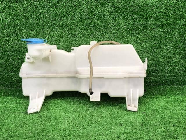 Windshield Washer Tank SUZUKI Wagon R 2013 DBA-MH34S 3845050M11 — photo 1