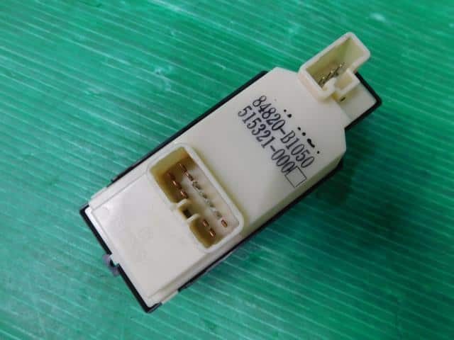 Power Window Switch TOYOTA bB 2007 DBA-QNC21 — photo 2