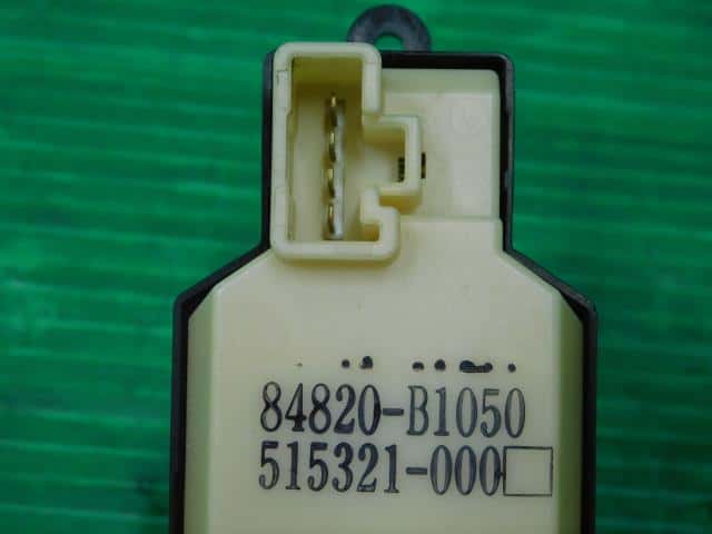 Power Window Switch TOYOTA bB 2007 DBA-QNC21 — photo 3