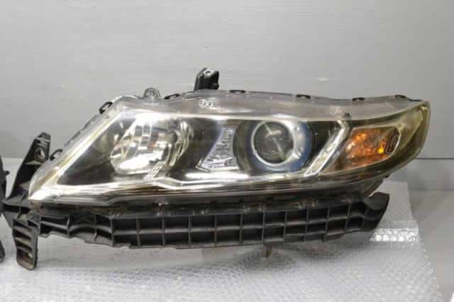 Right Headlight HONDA Odyssey 2008 DBA-RB3 — photo 2