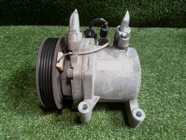 A/C Compressor NISSAN Moco 2012 DBA-MG33 — photo 1