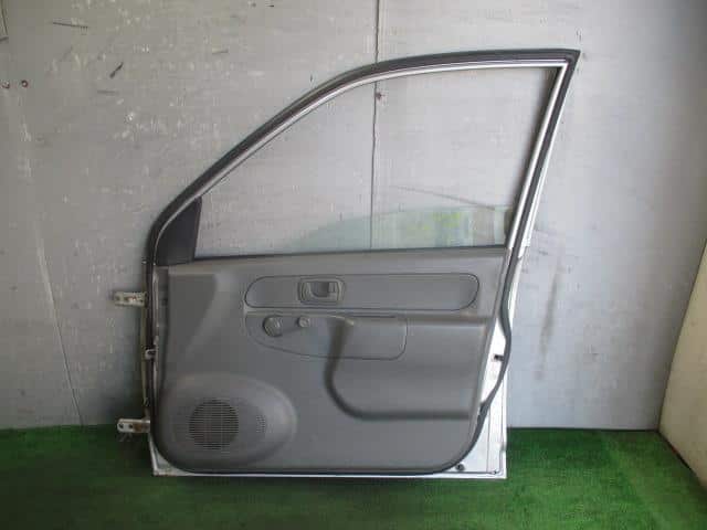 Front Right Door Assembly MITSUBISHI Minica 2009 HBD-H42V — photo 2
