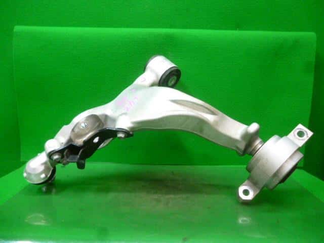 Front Left Lower Control Arm NISSAN Skyline 2015 DAA-HV37 — photo 4