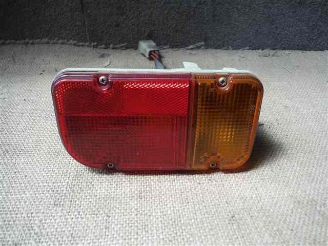Right Tail Light SUBARU Sambar 2005 LE-TT2 — photo 1