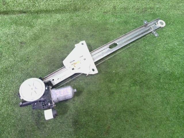 Front Right Door Regulator MAZDA Flair 2016 DAA-MJ44S 1A2658560 — photo 1