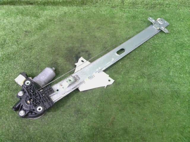 Front Right Door Regulator MAZDA Flair 2016 DAA-MJ44S 1A2658560 — photo 2