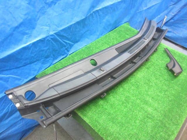 Cowl Top Panel TOYOTA Aqua 2016 DAA-NHP10 — photo 2