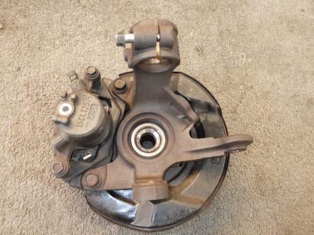 Front Left Knuckle Hub Assembly HONDA Acty 2005 GBD-HA7 — photo 4