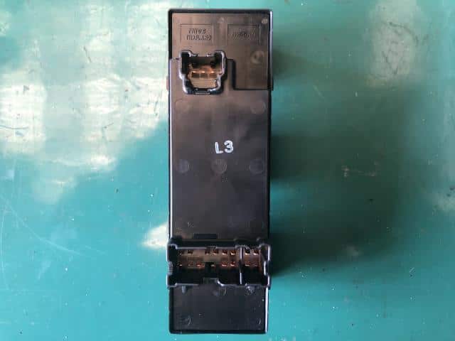 Power Window Switch NISSAN Note 2015 DBA-E12 — photo 2