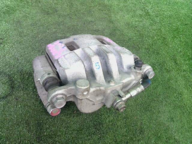 Front Left Caliper SUBARU Impreza 2017 DBA-GT7 — photo 2