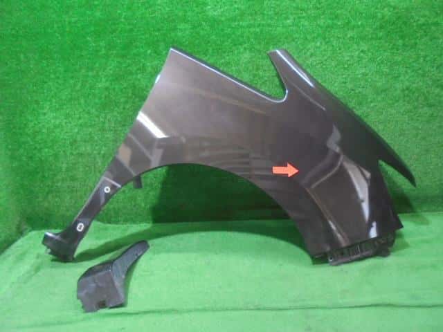 Right Fender Panel NISSAN Serena 2014 DAA-HFC26 — photo 1