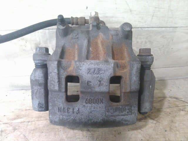 Front Right Caliper MAZDA MPV 2006 DBA-LY3P L23233980B — photo 1