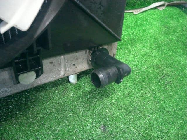 Radiator MAZDA Scrum 2012 EBD-DG64V — photo 3
