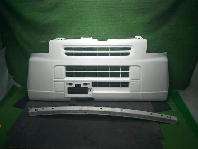 Front Bumper MAZDA Scrum 2012 EBD-DG64V — photo 1