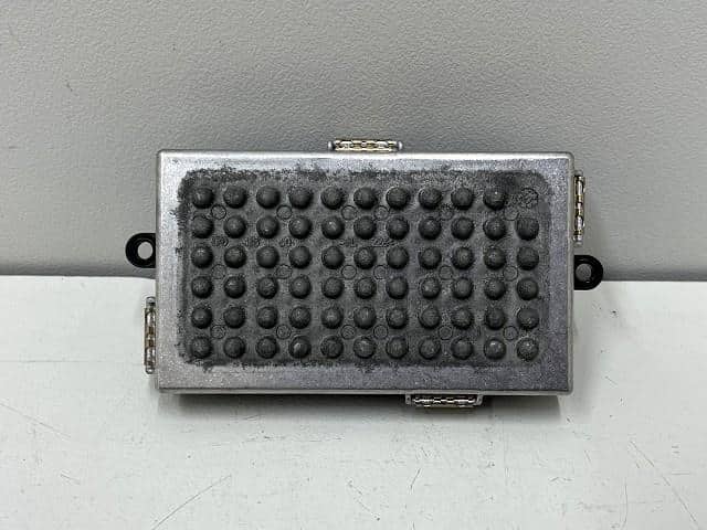 Heater Resistor BMW 5 Series 2010 DBA-MU35 9220847 — photo 1
