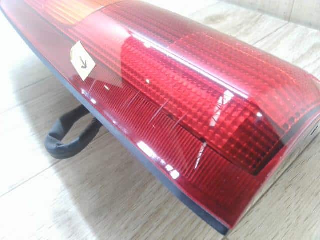 Left Tail Light SUZUKI Jimny 2003 TA-JB23W 3567081A00 — photo 4
