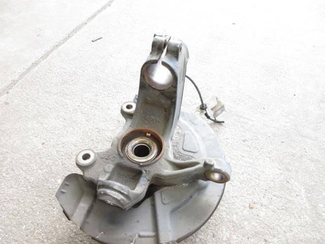 Front Right Knuckle Hub Assembly VOLVO Volvo 60 series 2014 DBA-FB420 — photo 5