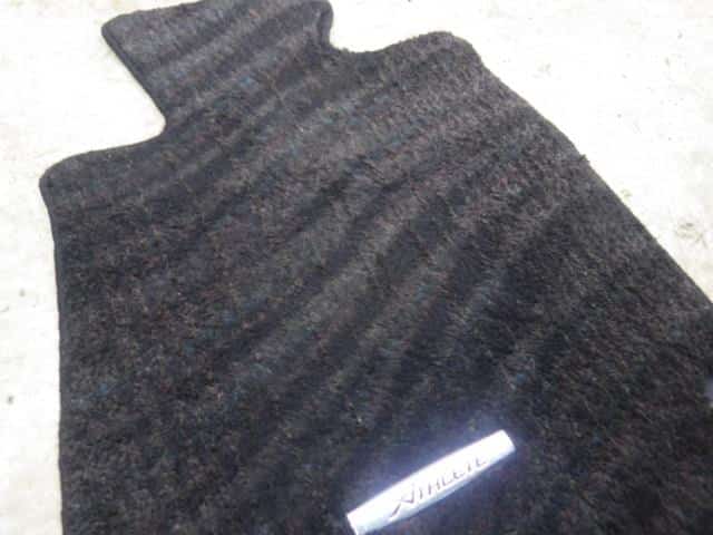Floor Mat TOYOTA Crown 2013 DBA-GRS210 — photo 3