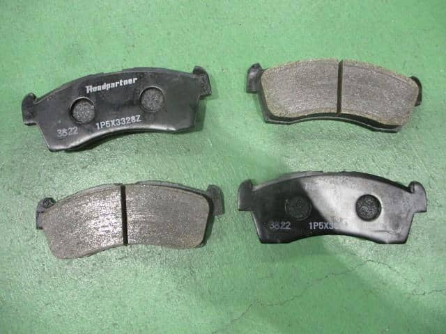 Front Brake Pads NISSAN Moco 2006 DBA-MG22 — photo 2