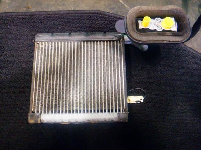 Air Conditioner Assembly NISSAN Nv100 clipper 2015 HBD-DR17 — photo 1