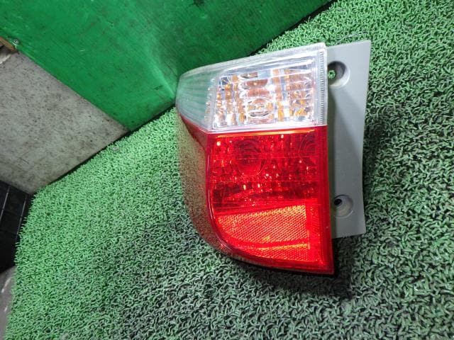Left Tail Light HONDA Airwave 2006 DBA-GJ1 — photo 1