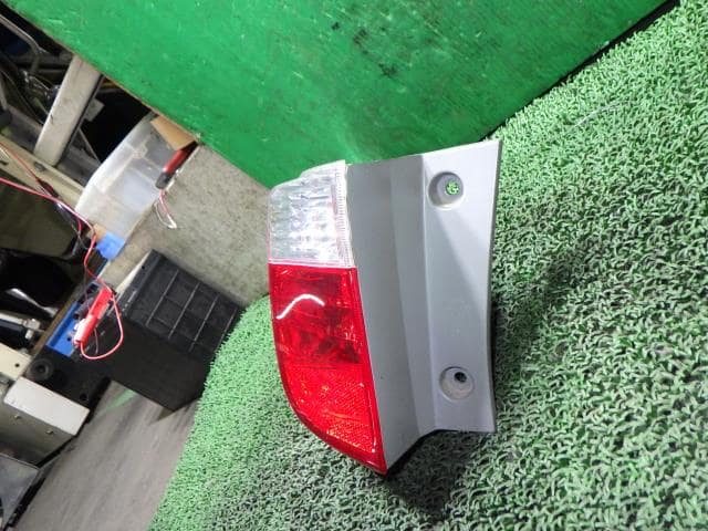 Left Tail Light HONDA Airwave 2006 DBA-GJ1 — photo 4