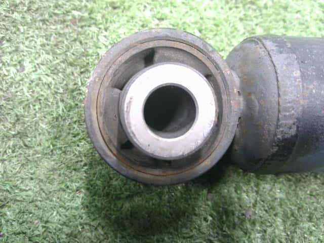 Rear Left Shock Absorber NISSAN X-Trail 2007 DBA-NT31 — photo 4