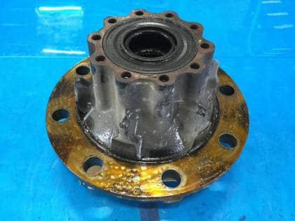 Rear Hub Drum ISUZU Giga L*G-CYJ77A 8981281391 — photo 1