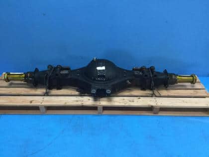 Front Differential Housing Case ISUZU Forward ADG-FRD 8973801120 — photo 1