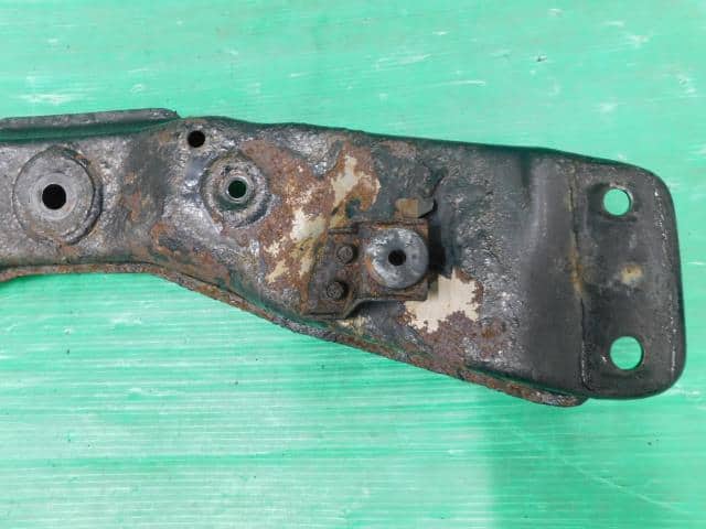 Front Member SUBARU Sambar 1998 V-KS4 — photo 4