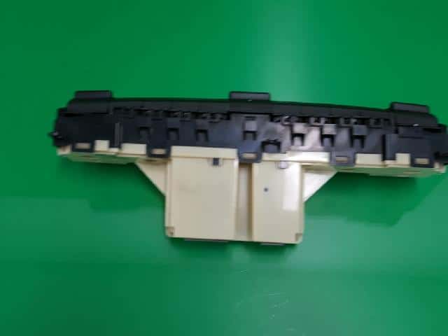 A/C & Heater Control panel HONDA Accord 2009 — photo 2