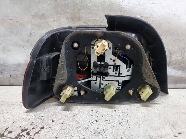 Right Tail Light BMW 5 Series 2003 — photo 6