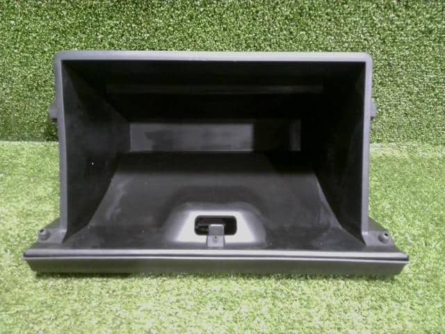 Glove Compartment SUZUKI Spacia 2020 DAA-MK53S — photo 3