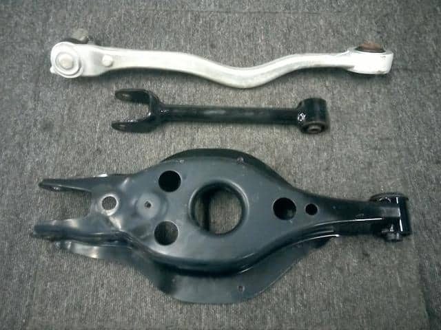 Rear Right Lower Control Arm TOYOTA Crown 2021 6AA-AZSH21 4873030140 — photo 2