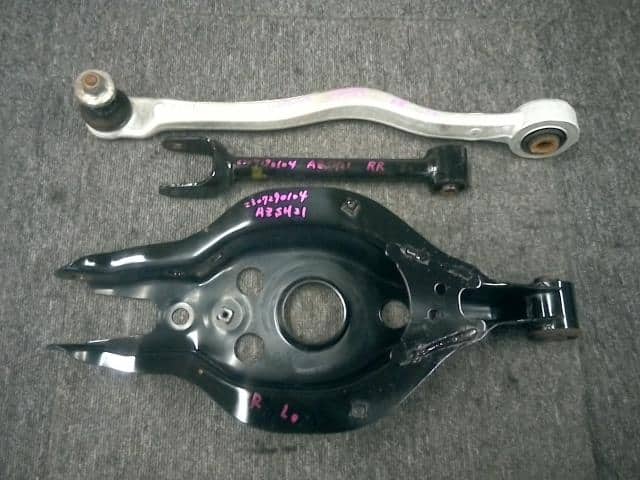 Rear Right Lower Control Arm TOYOTA Crown 2021 6AA-AZSH21 4873030140 — photo 1