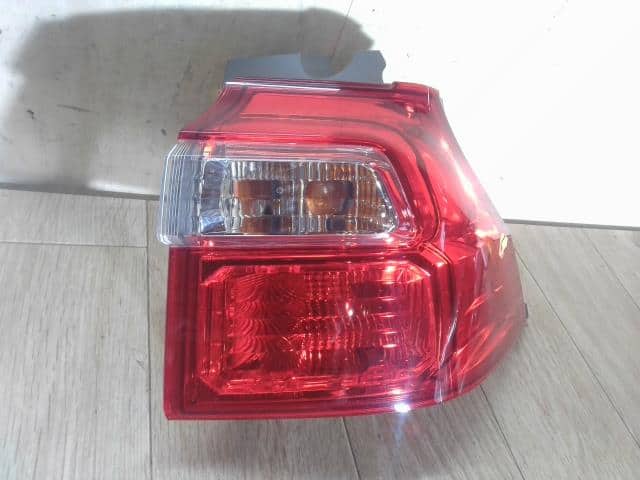 Right Tail Light HONDA Step Wagon 2008 DBA-RG1 — photo 1