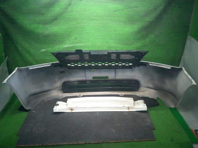 Front Bumper HONDA Mobilio Spike 2006 DBA-GK1 — photo 8