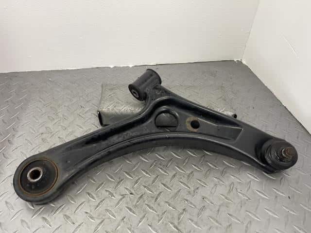 Front Right Lower Control Arm NISSAN Roox 2010 DBA-ML21 — photo 1