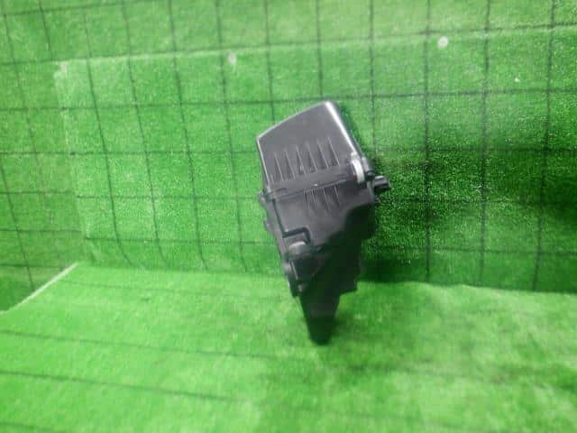 Air Cleaner Assembly MAZDA Demio 2016 LDA-DJ5FS — photo 2