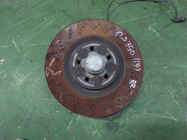 Front Right Knuckle Assembly MERCEDES-BENZ 2014 — photo 1