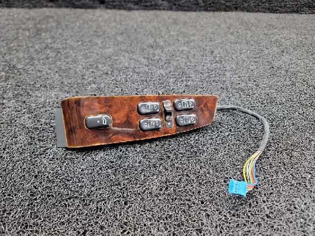 Power Window Switch MERCEDES-BENZ S-Class 2005 — photo 1