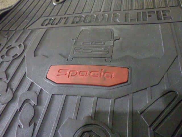 Floor Mat SUZUKI Spacia 2023 4AA-MK53S — photo 3